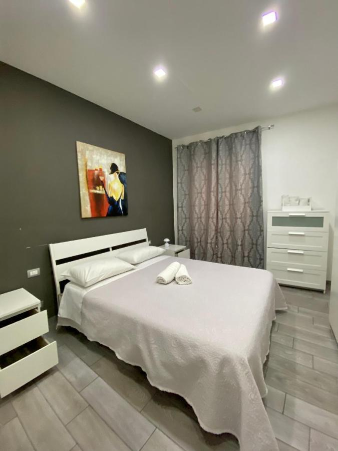 Angelas House Apartment Napoli Bagian luar foto