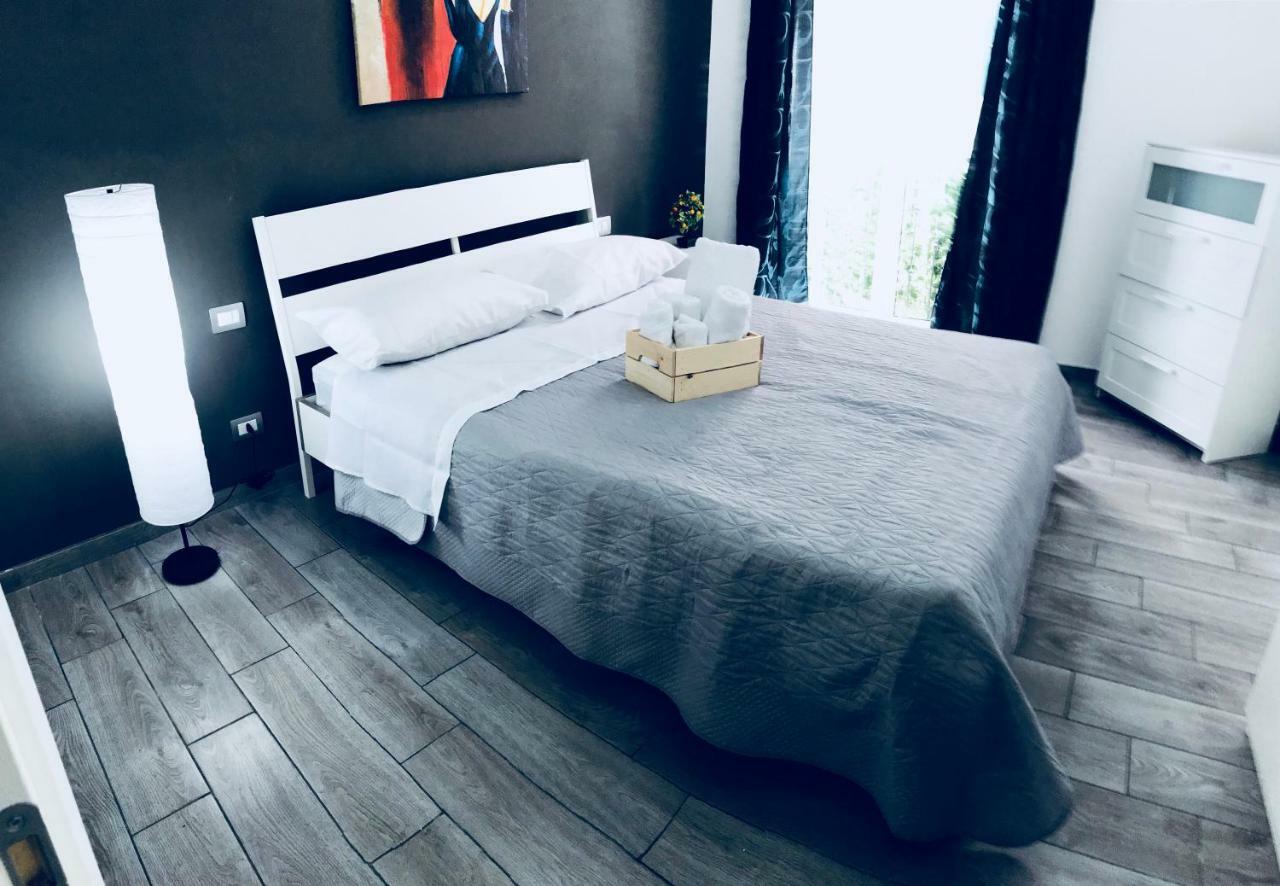 Angelas House Apartment Napoli Bagian luar foto